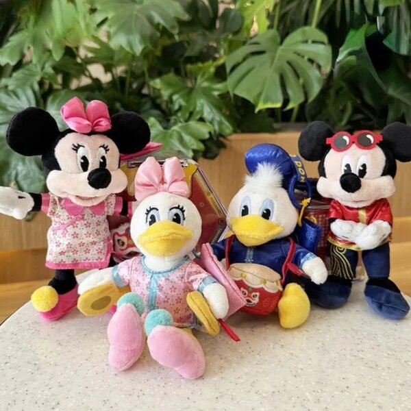 กล่องสุ่มพวงกุญแจ Disney MICKEY AND FRIENDS Blind Box - Image 3